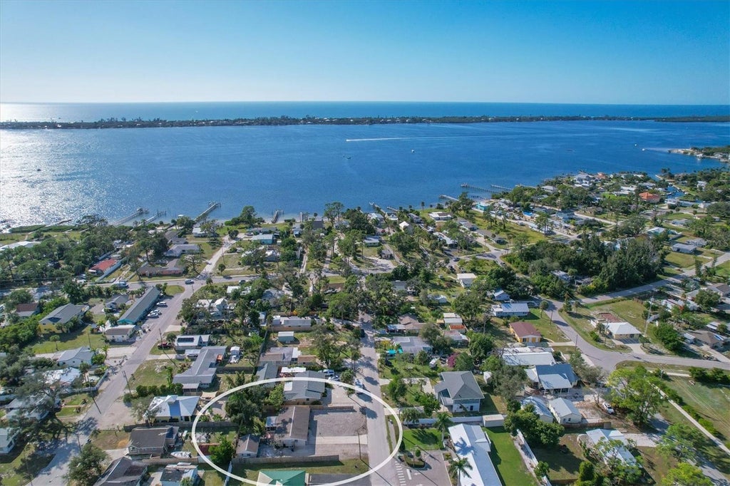 Photo of 25 1st Avenue, Englewood, FL 34223 (MLS # D6148958)