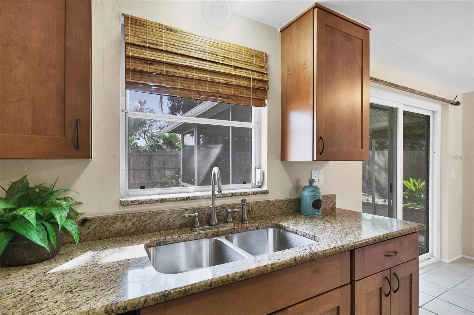 25 1ST AVENUE