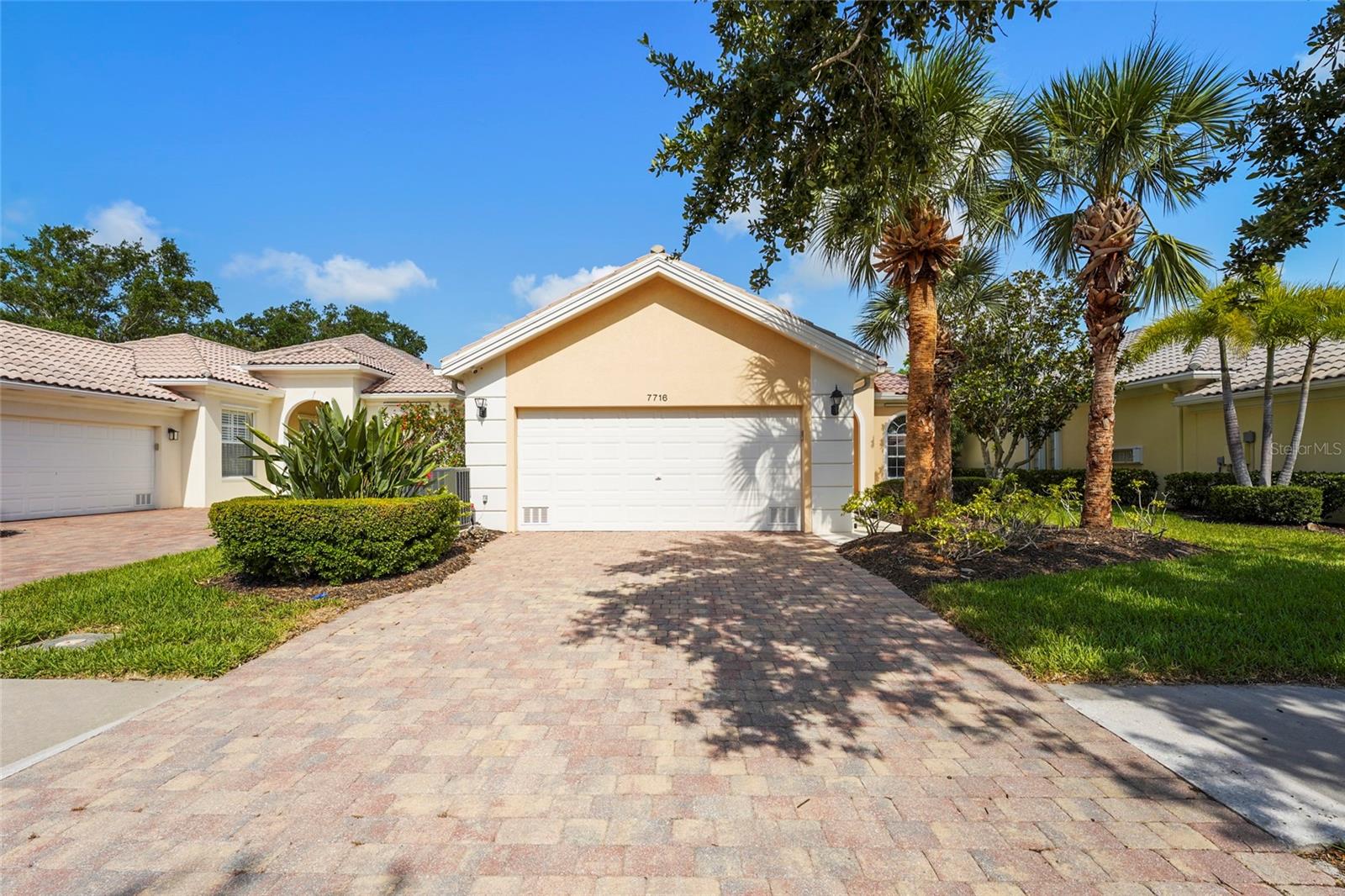 VILLAGEWALK - Residential Lease