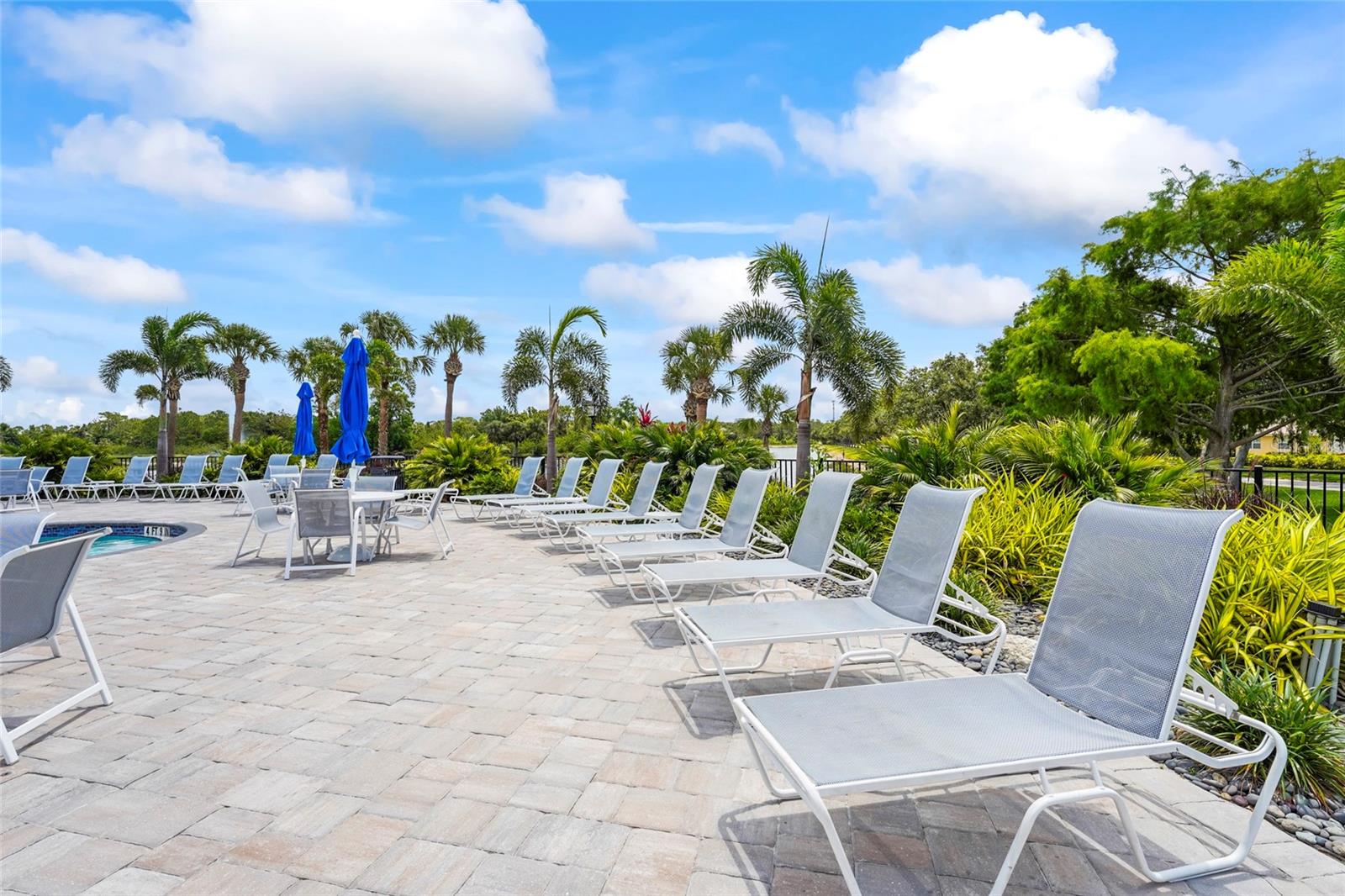 VILLAGEWALK - Residential Lease