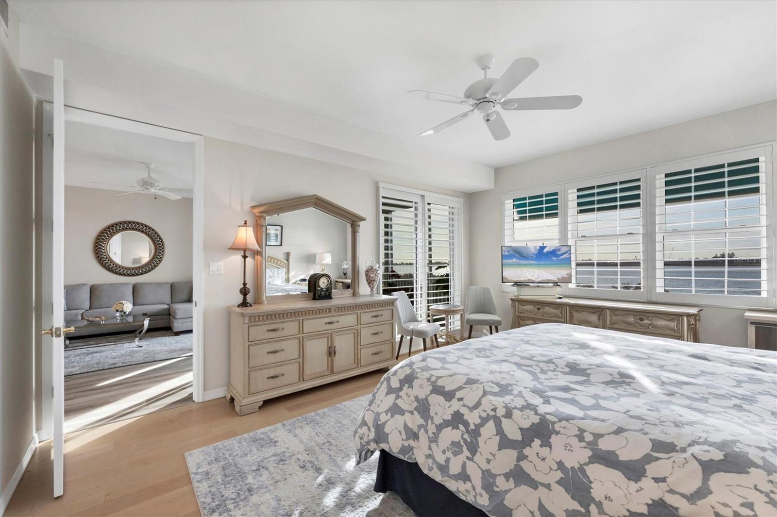 HIDDEN BAY - Residential