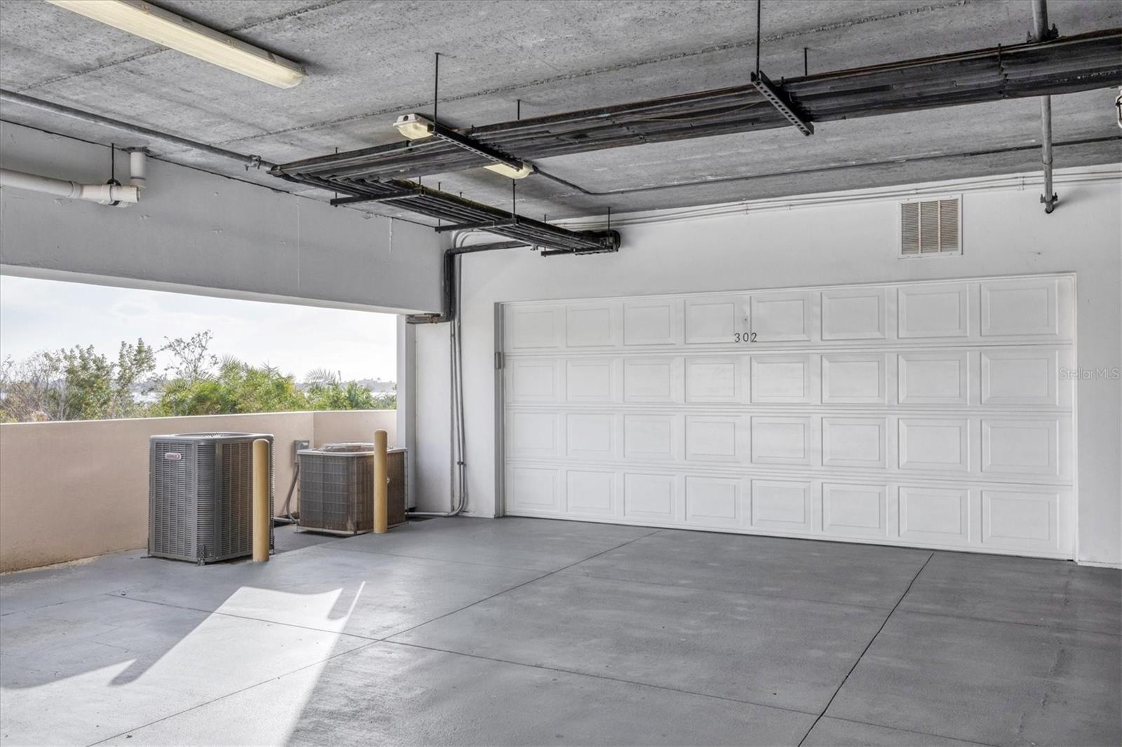 HIDDEN BAY - Residential