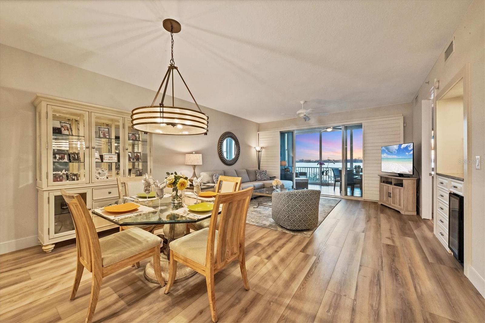 HIDDEN BAY - Residential