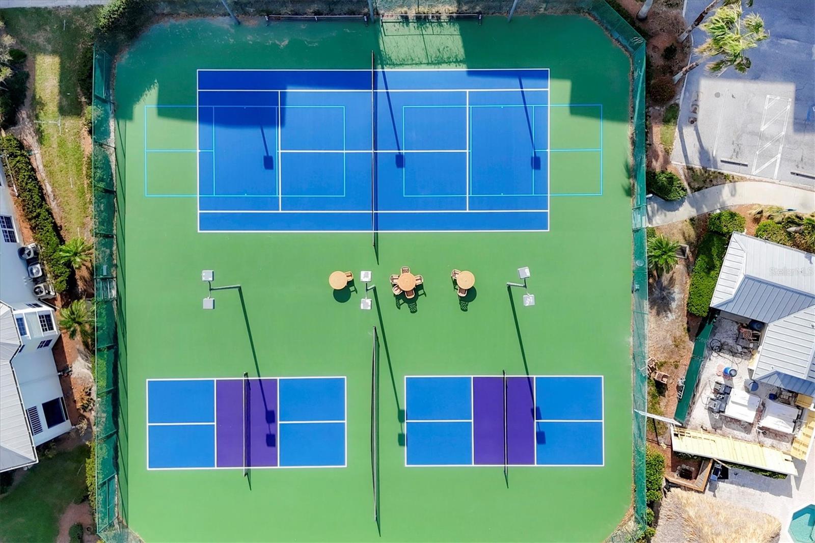 HIDDEN BAY - Residential