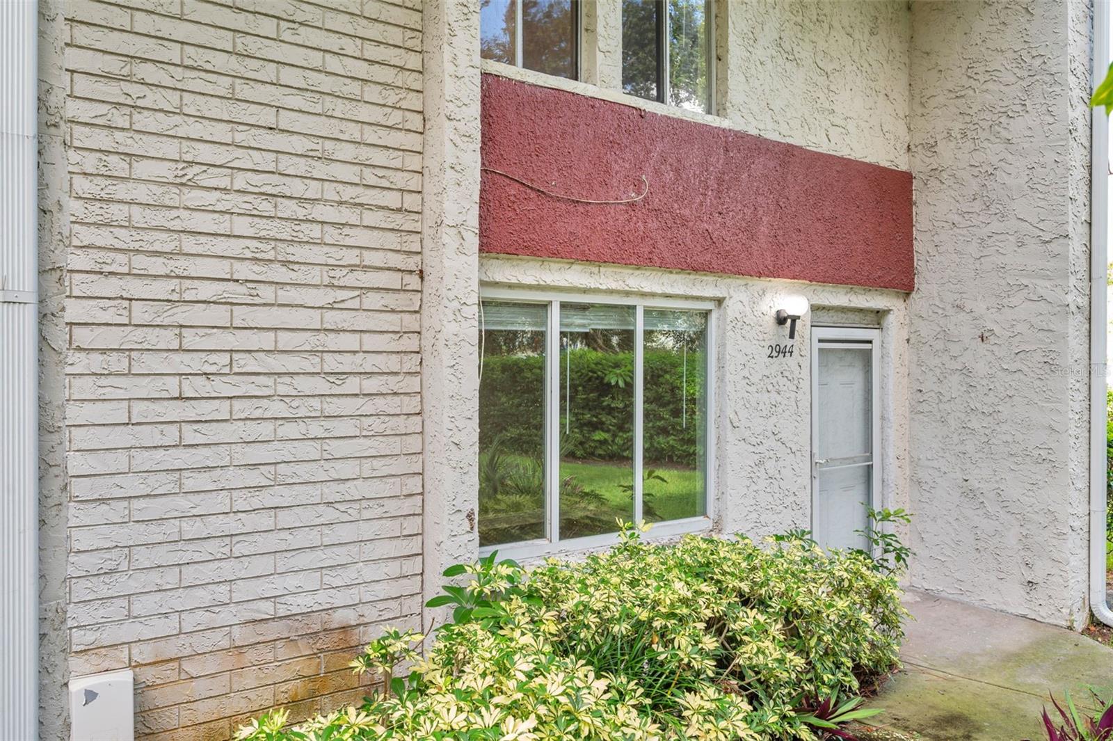 2944 PINE CONE CIRCLE