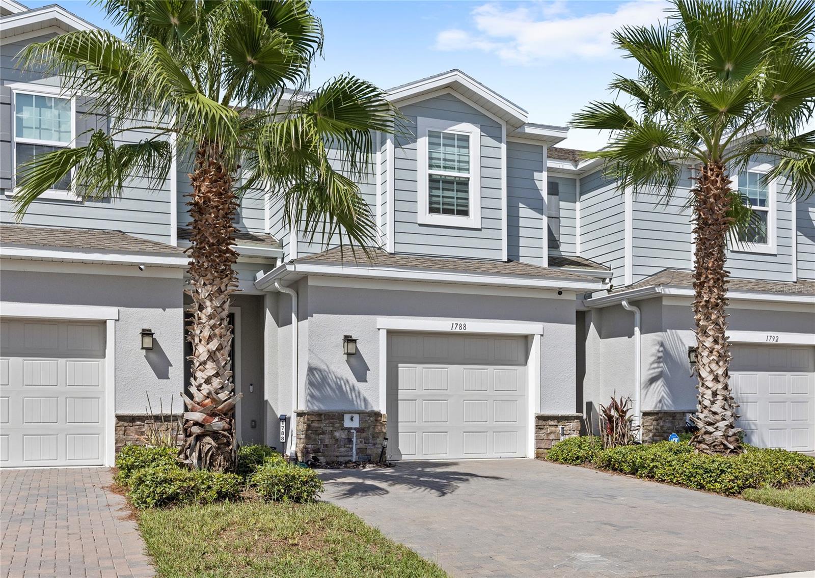 1788 HOLDEN RIDGE LANE