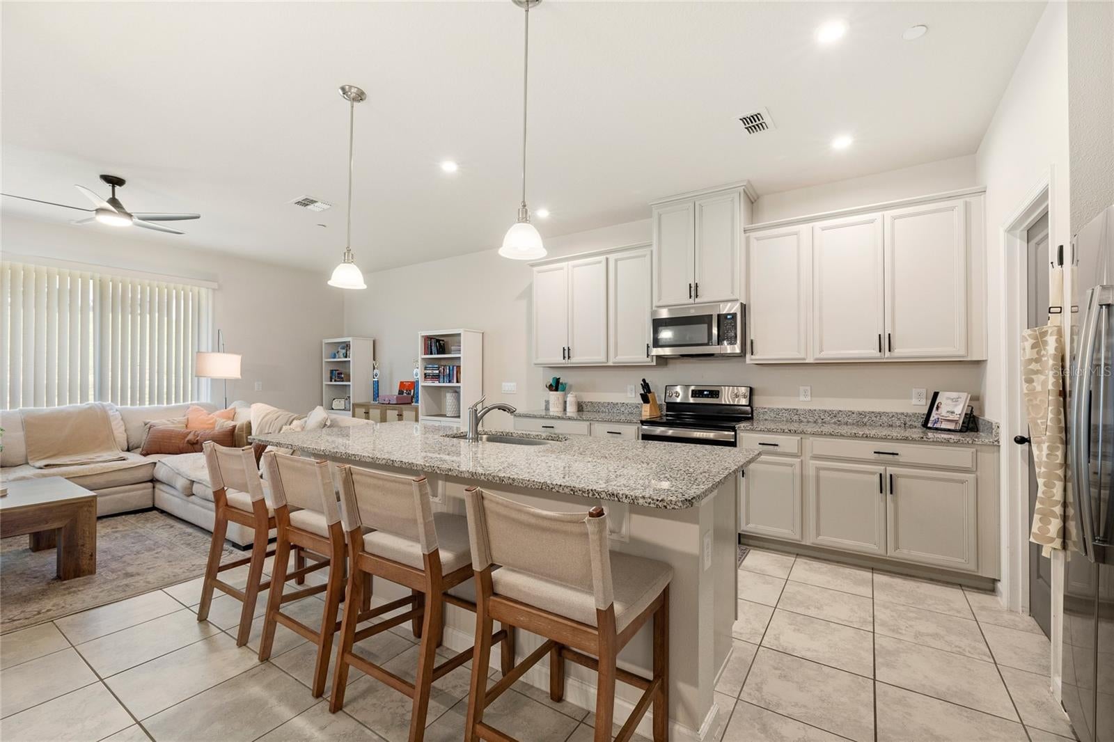 1788 HOLDEN RIDGE LANE
