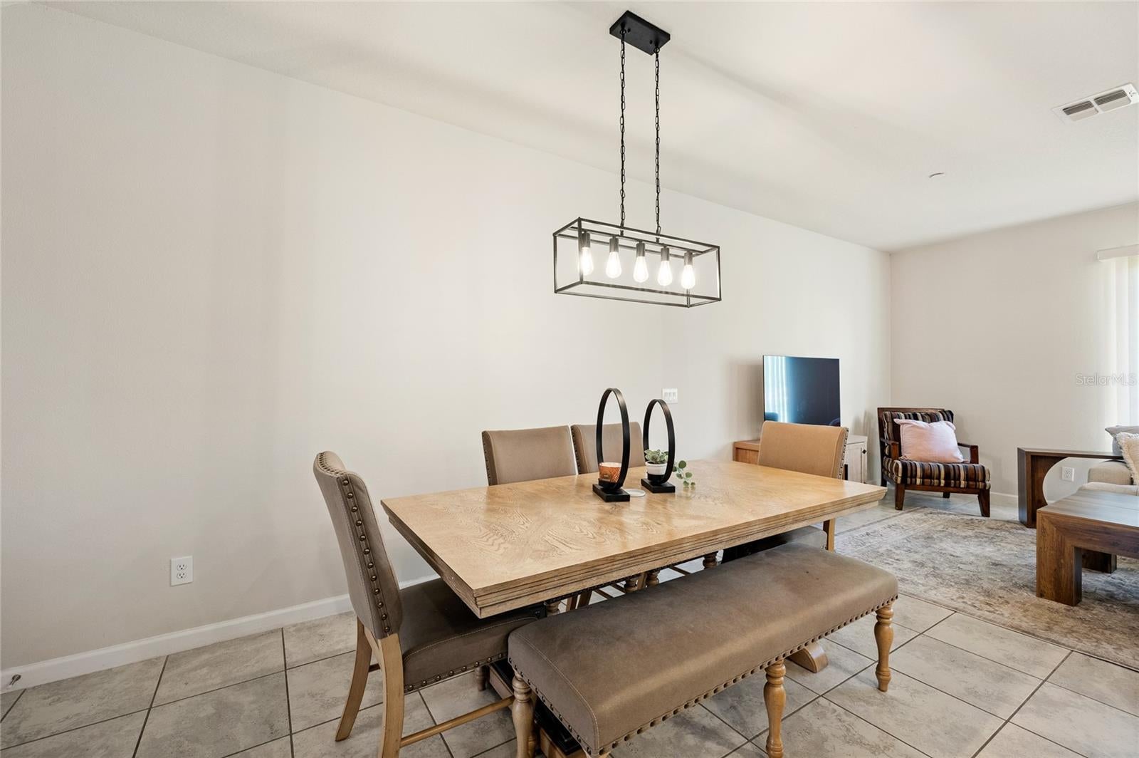 1788 HOLDEN RIDGE LANE