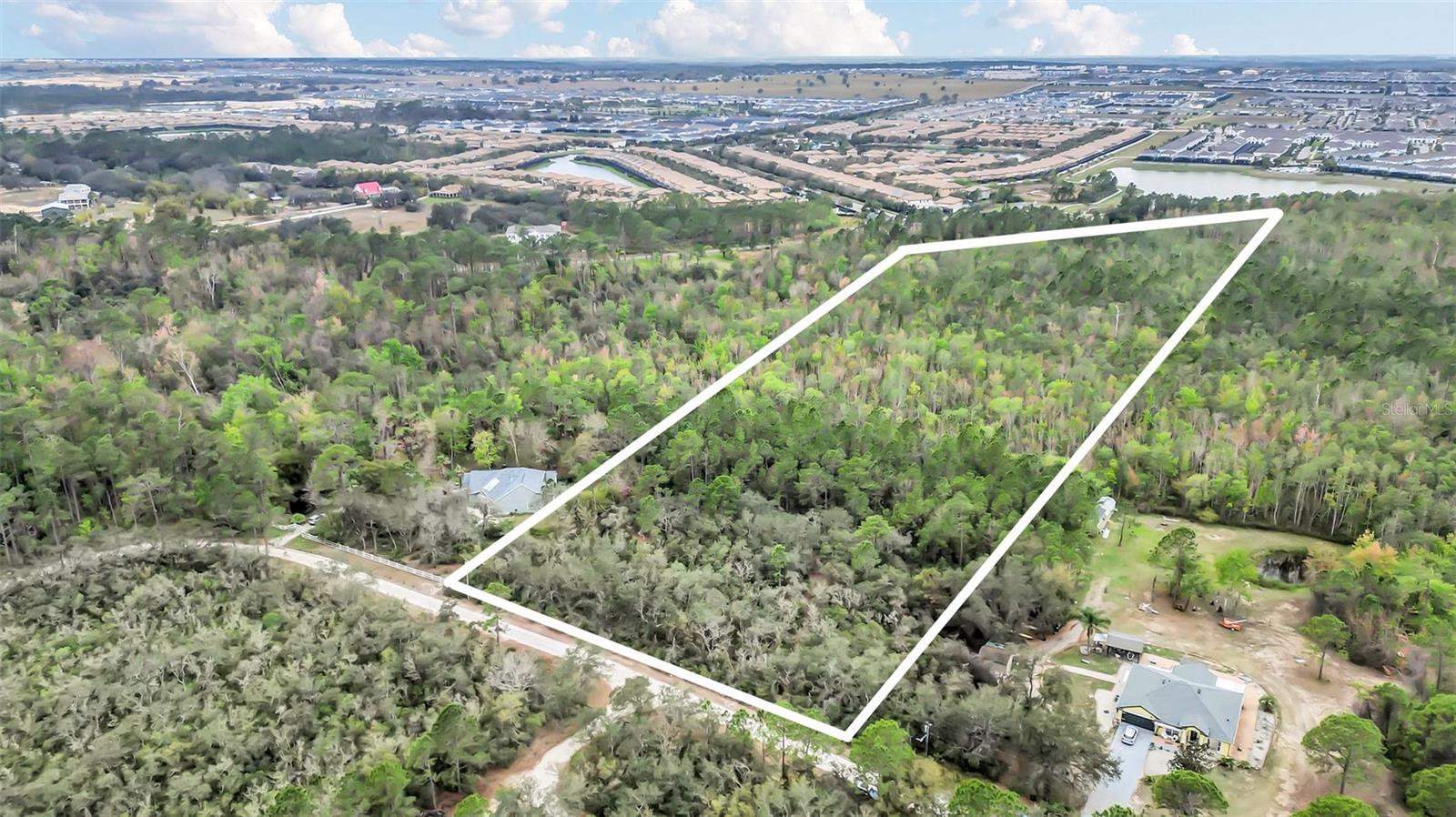 HAPPY TRAILS UNIT 3 UNREC - Land