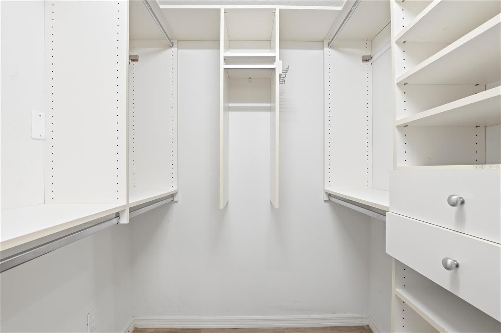 PINNACLE AT COBBS LANDING - Residential