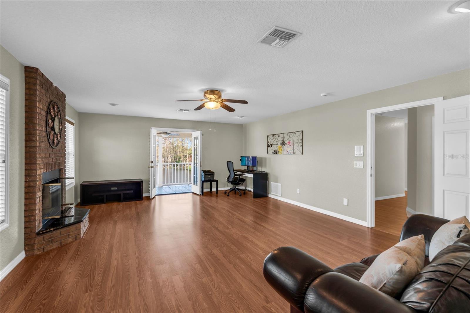 REGAL BAY - Residential