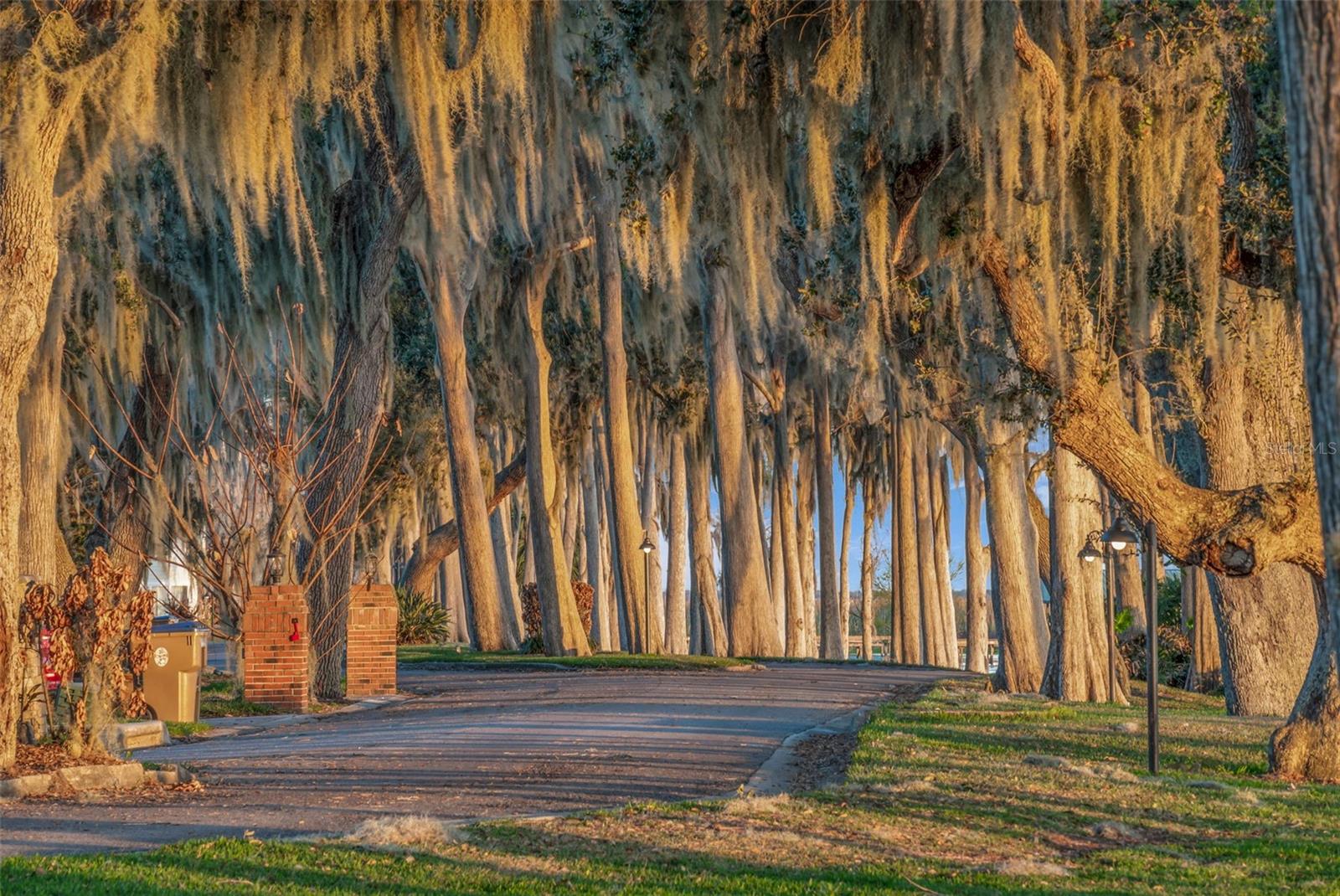 REGAL BAY - Residential