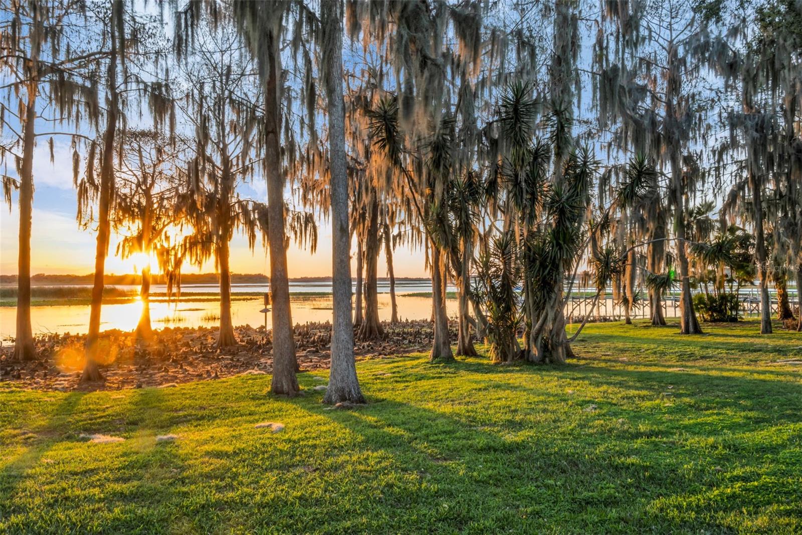 REGAL BAY - Residential