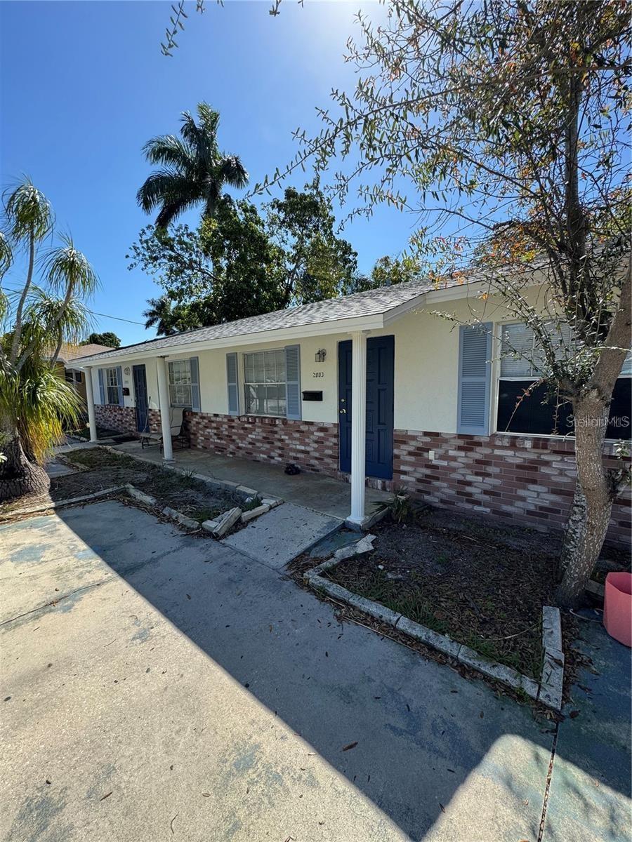 2001 14TH AVENUE W