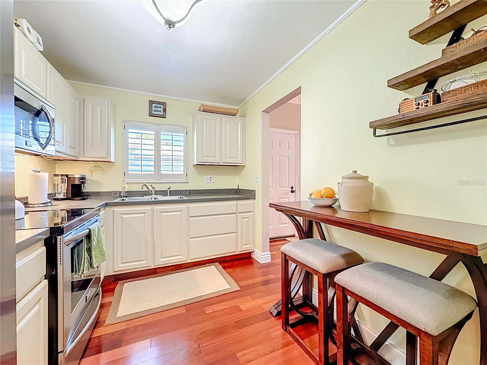 EASTWOOD SHORES 3 - Residential