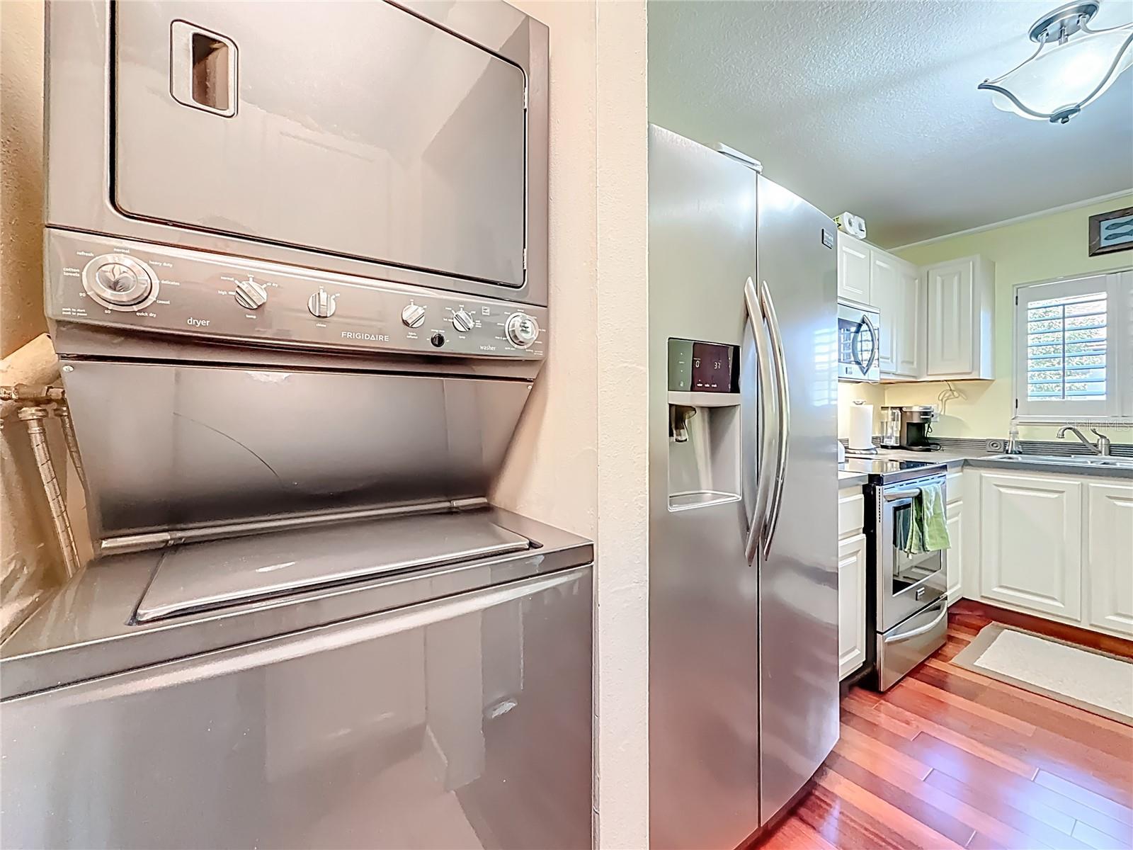 EASTWOOD SHORES 3 - Residential