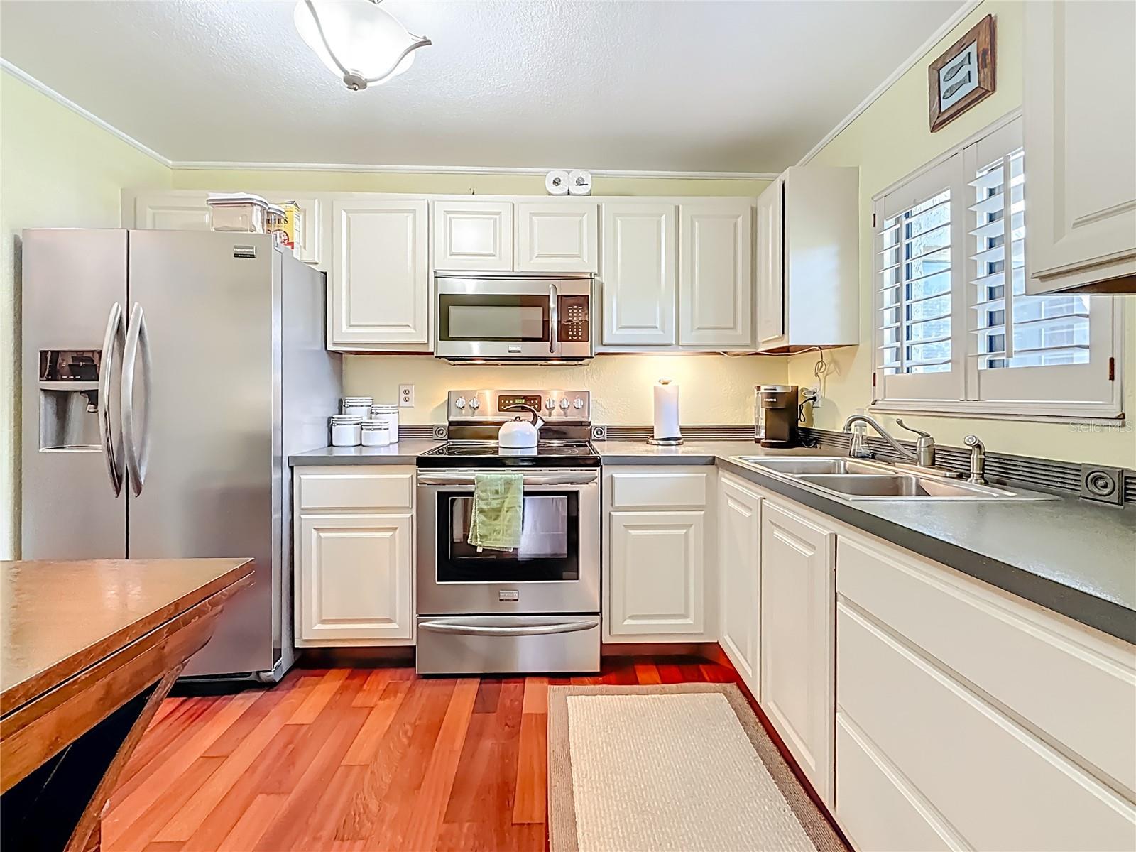 EASTWOOD SHORES 3 - Residential