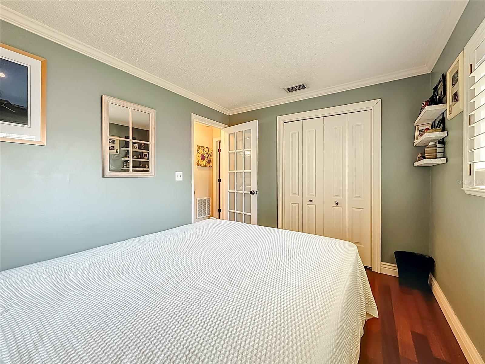 EASTWOOD SHORES 3 - Residential