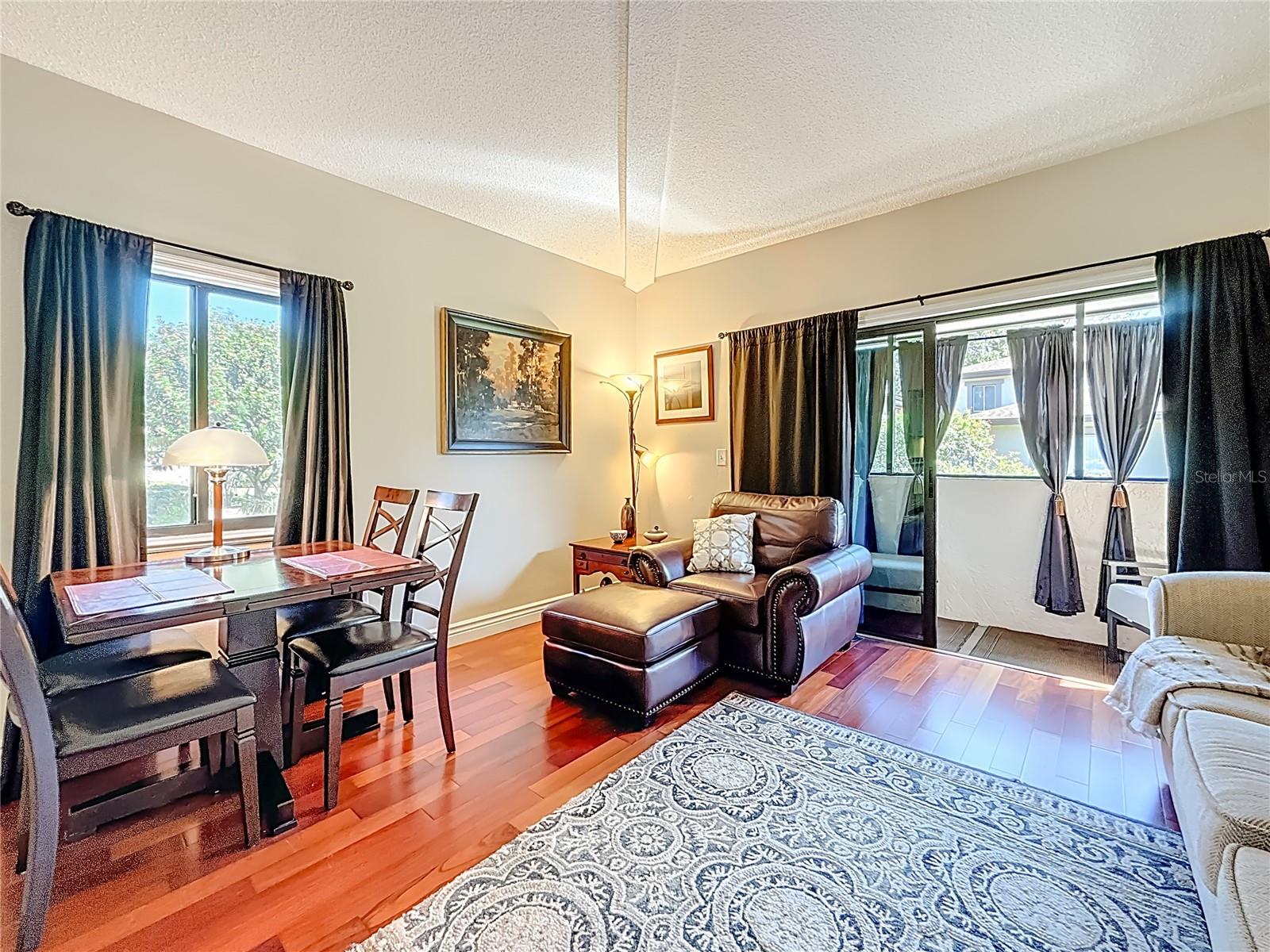 EASTWOOD SHORES 3 - Residential