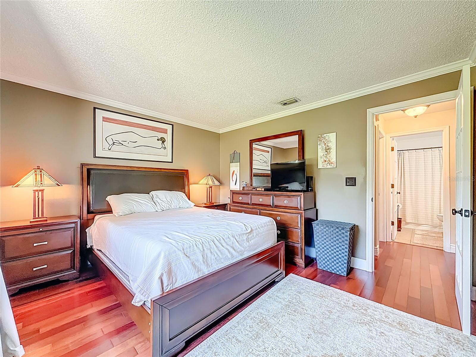 EASTWOOD SHORES 3 - Residential