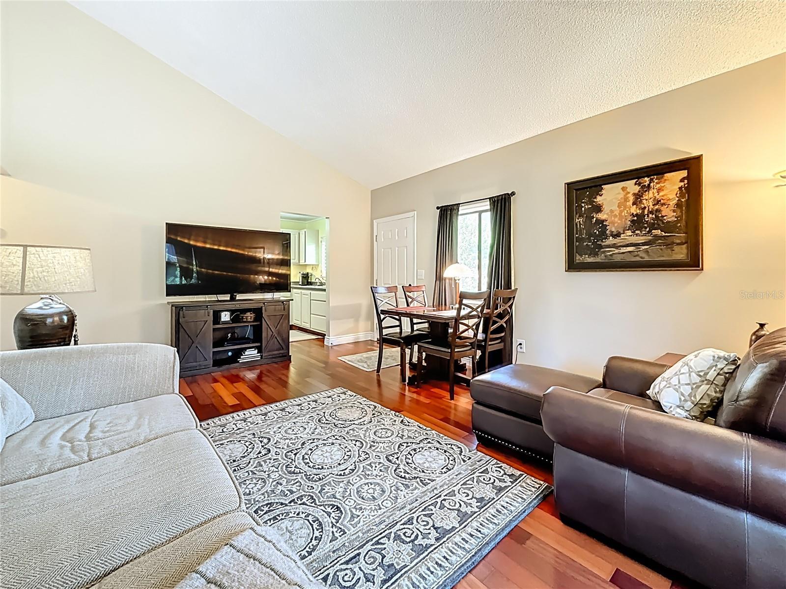 EASTWOOD SHORES 3 - Residential