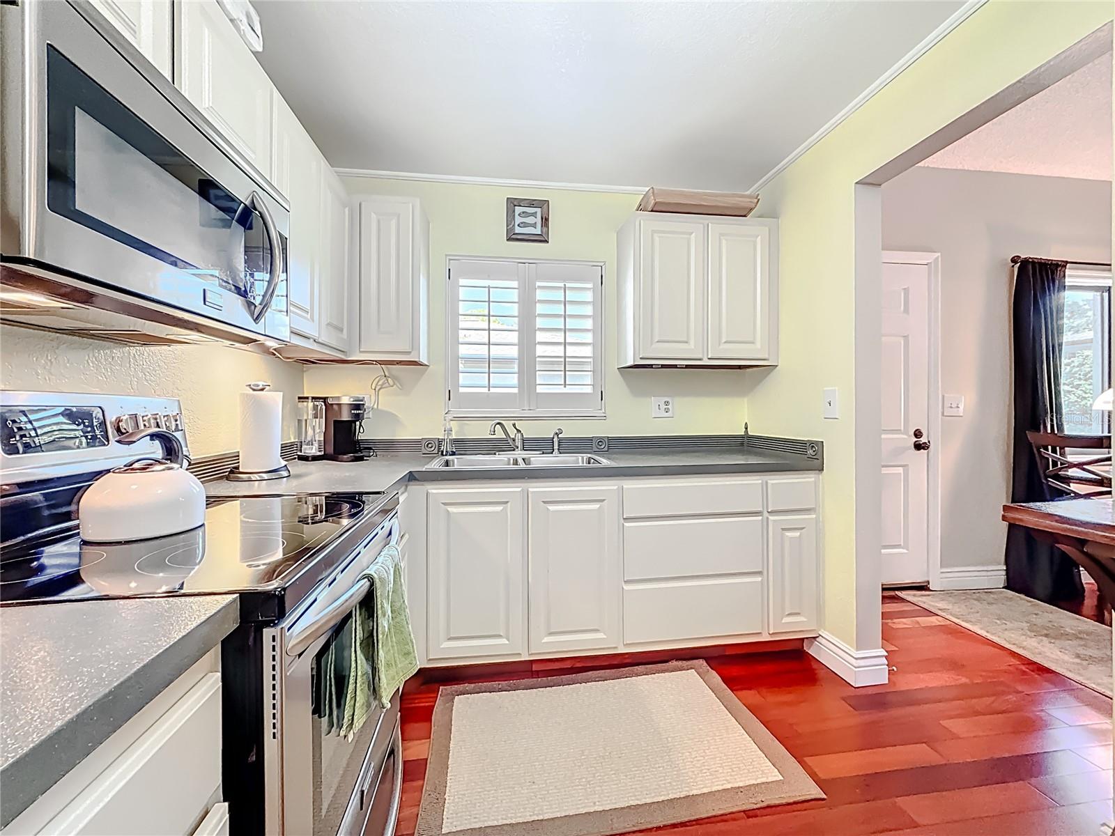 EASTWOOD SHORES 3 - Residential