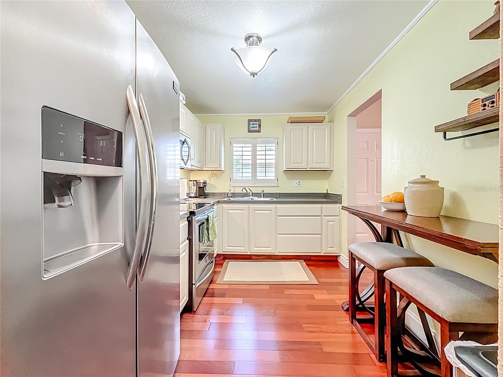 EASTWOOD SHORES 3 - Residential