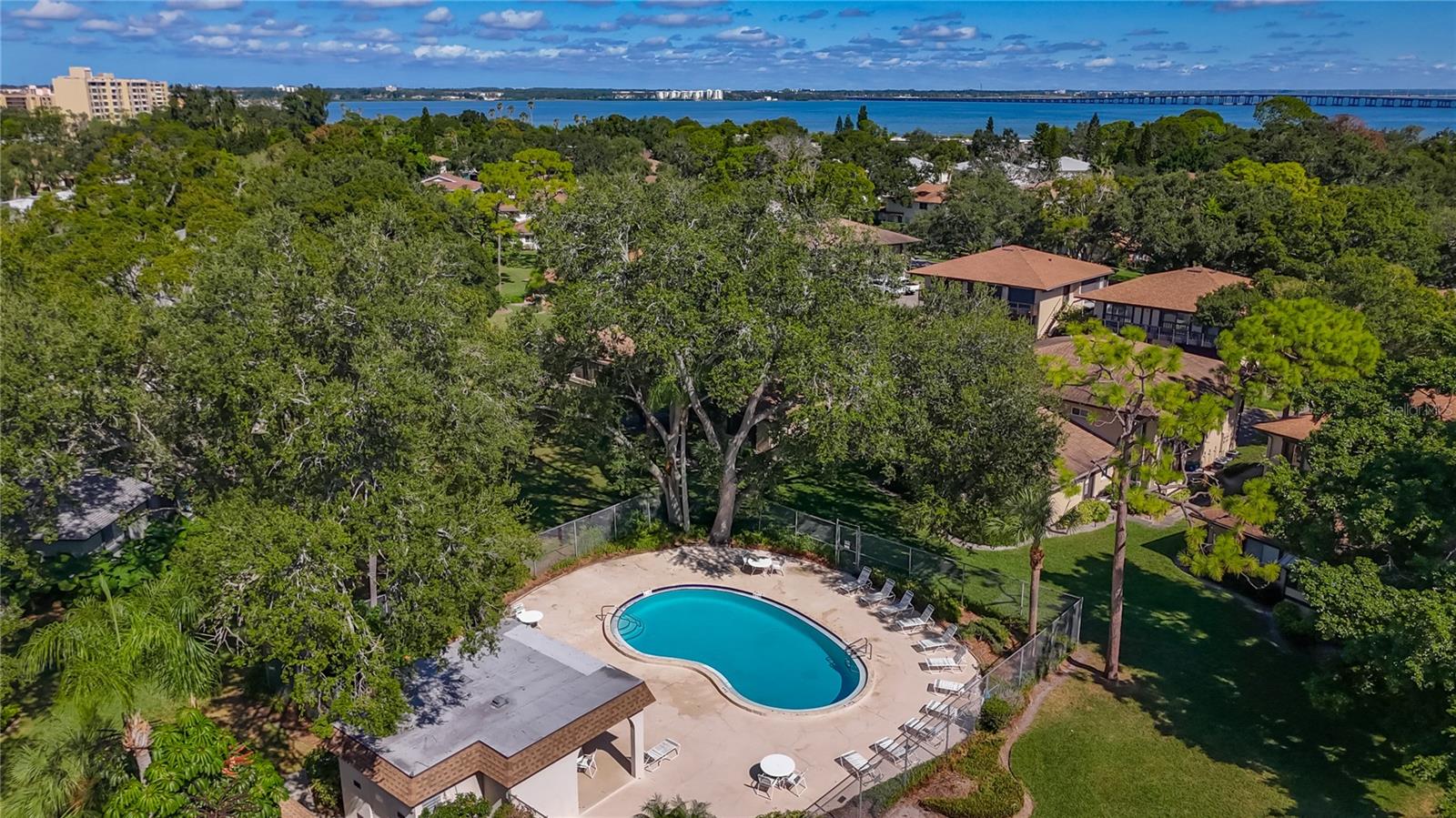 EASTWOOD SHORES 3 - Residential