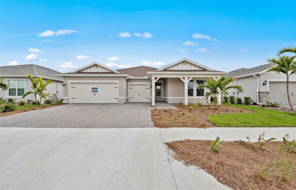 Photo of 16526 Ennis Place, Bradenton, FL 34212 (MLS # TB8534293)