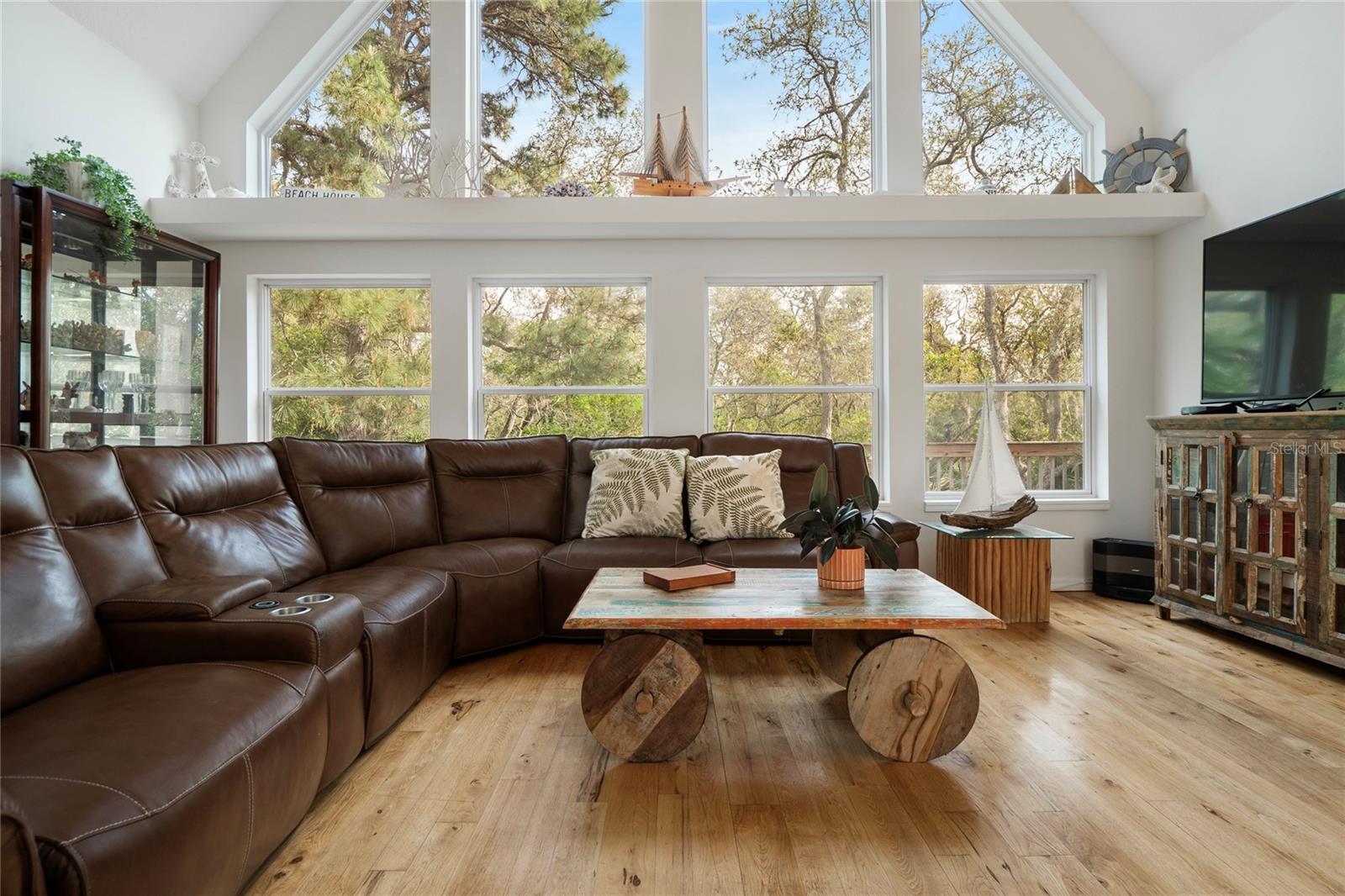 MAGNOLIA MANOR UN 2 - Residential