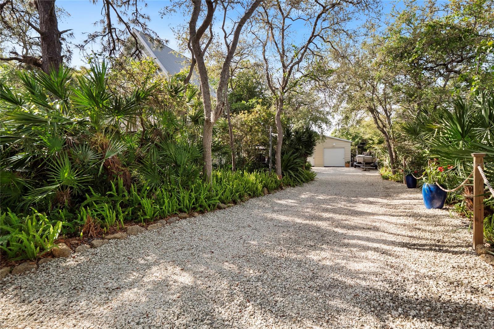 MAGNOLIA MANOR UN 2 - Residential