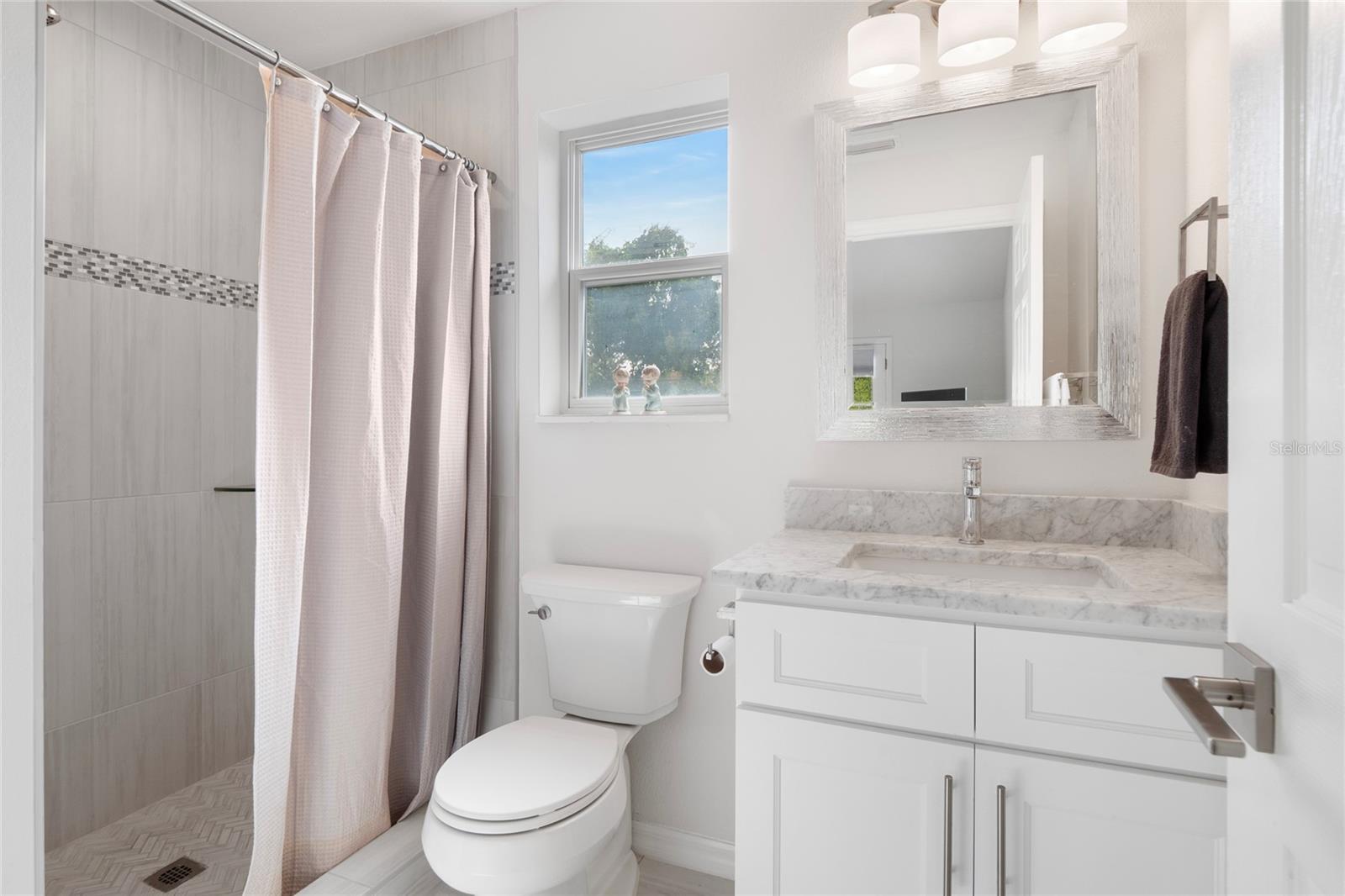 MAGNOLIA MANOR UN 2 - Residential