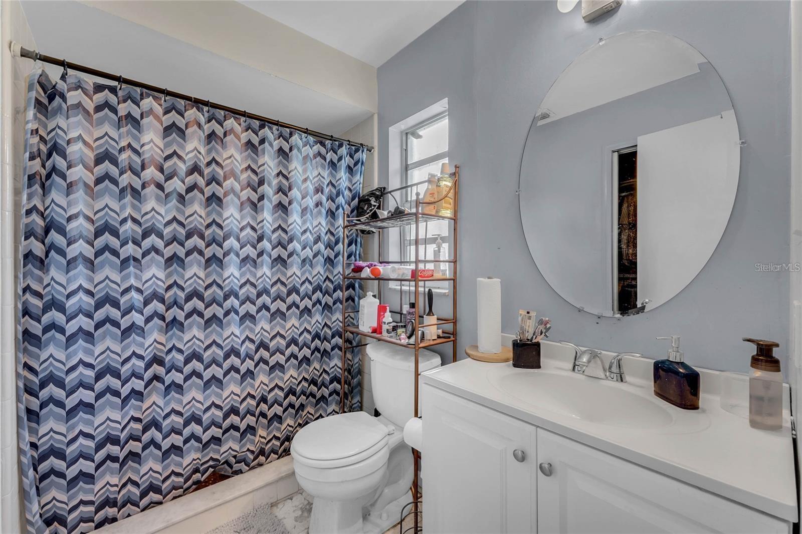 NORTH LAWNE VILLAS - Residential Lease