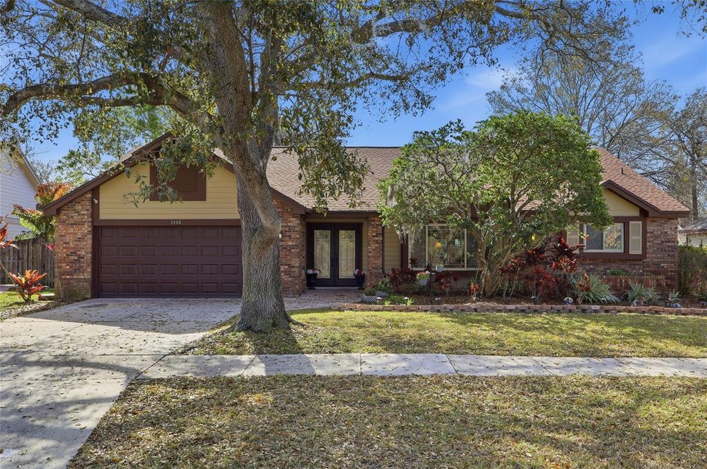 Photo of 3488 Ridge Boulevard, Palm Harbor, FL 34684 (MLS # TB8472254)