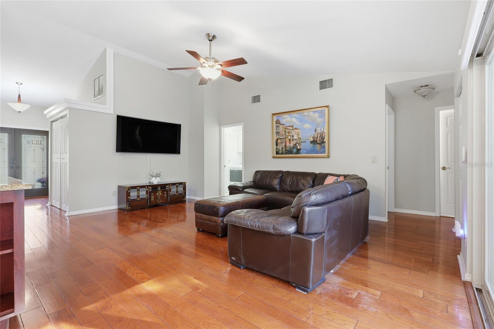 VILLAGE OF WOODLAND HILLS REP II - Residential