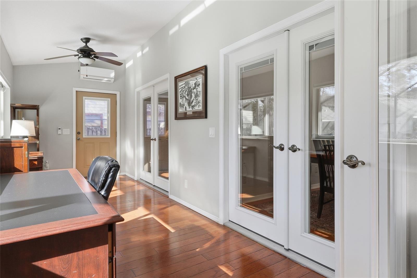 VILLAGE OF WOODLAND HILLS REP II - Residential