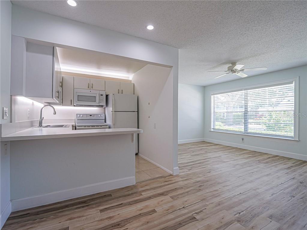 VISTA HARBOR BLDGS A-L & U BLDG L APT 2-L OR BK 3 - Residential