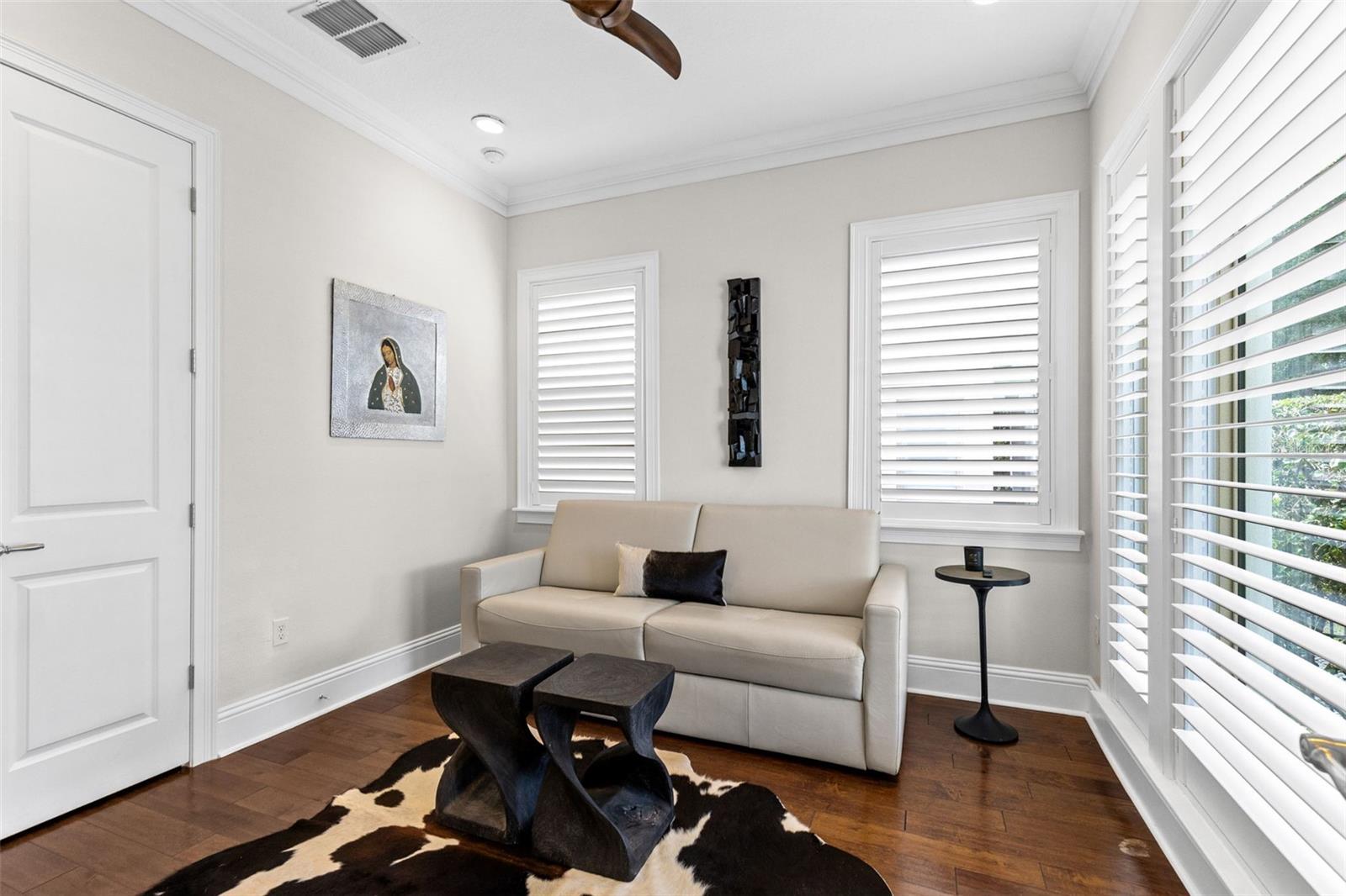 LYMAN AVE VILLAS 1 - Residential