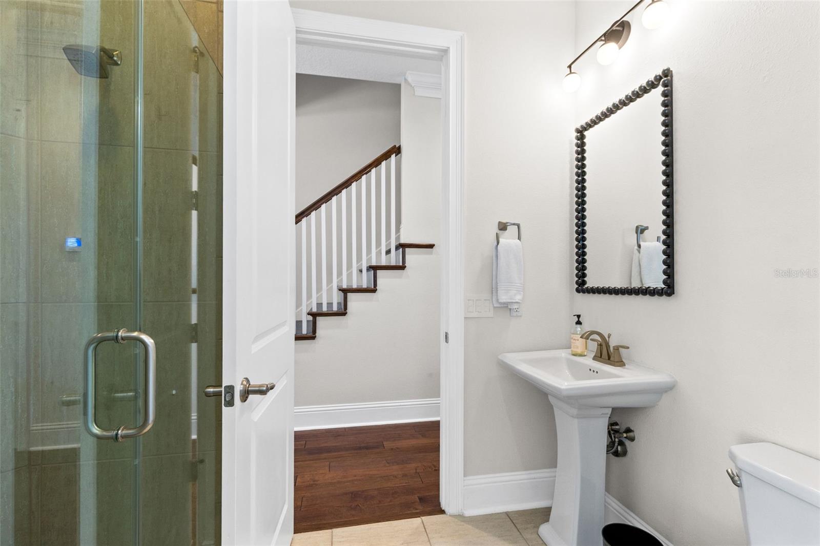 LYMAN AVE VILLAS 1 - Residential