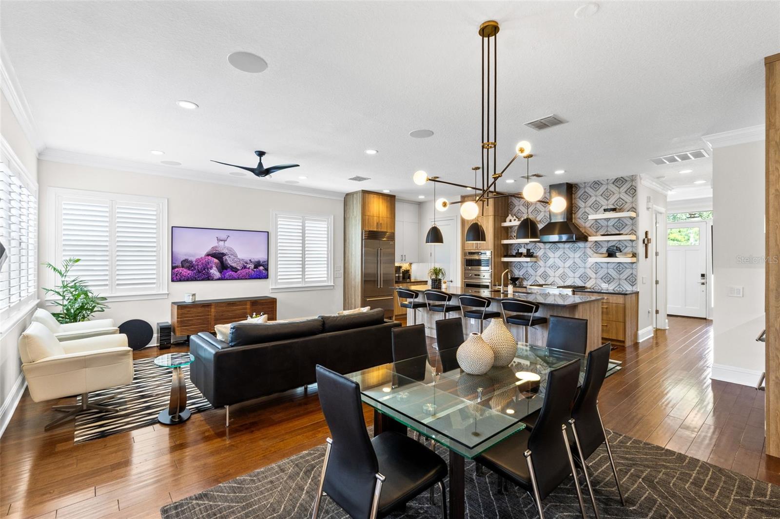 LYMAN AVE VILLAS 1 - Residential