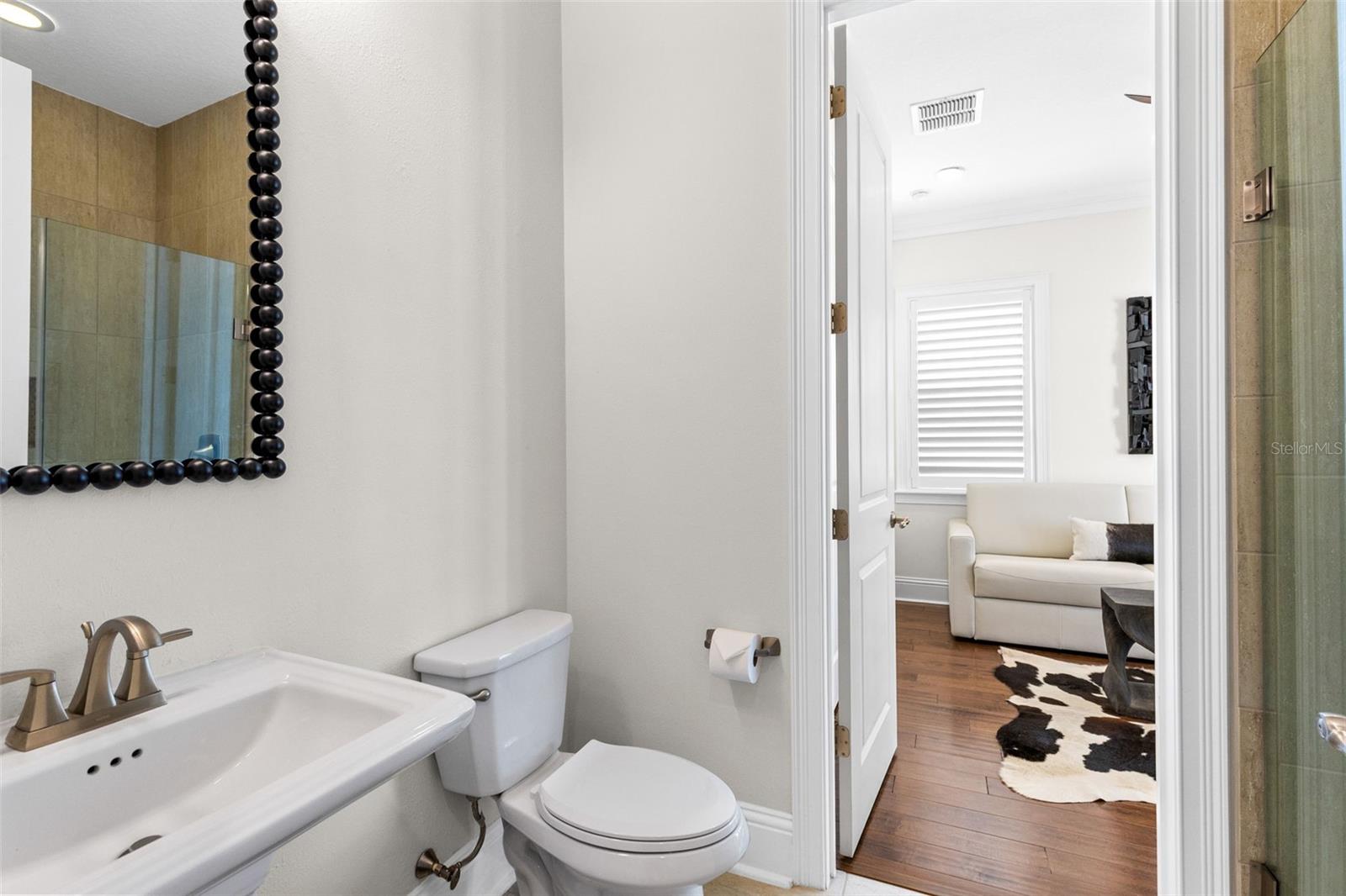 LYMAN AVE VILLAS 1 - Residential