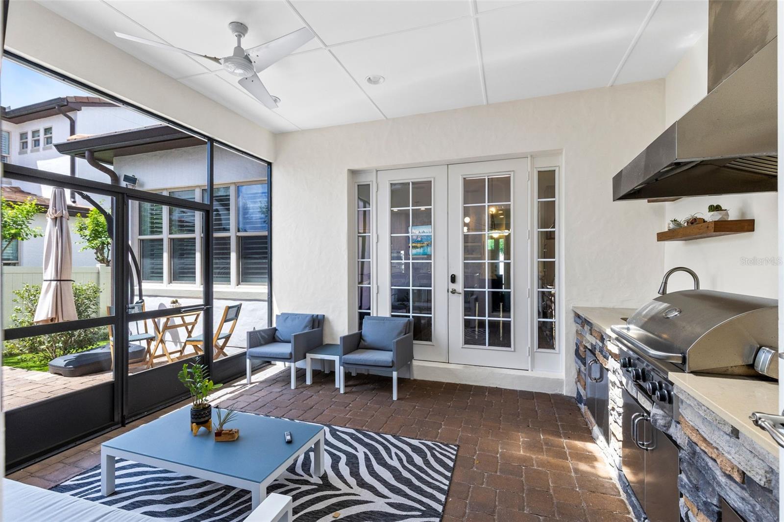 LYMAN AVE VILLAS 1 - Residential