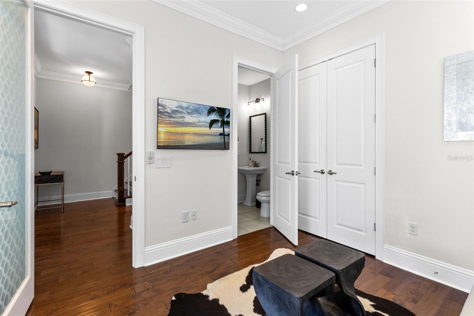LYMAN AVE VILLAS 1 - Residential