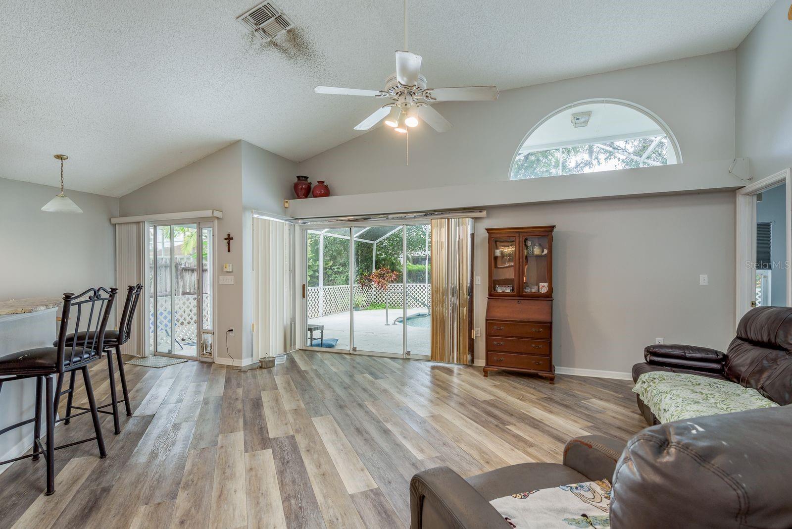 FIELDSTONE VILLAGE AT WOODFIELD - Residential