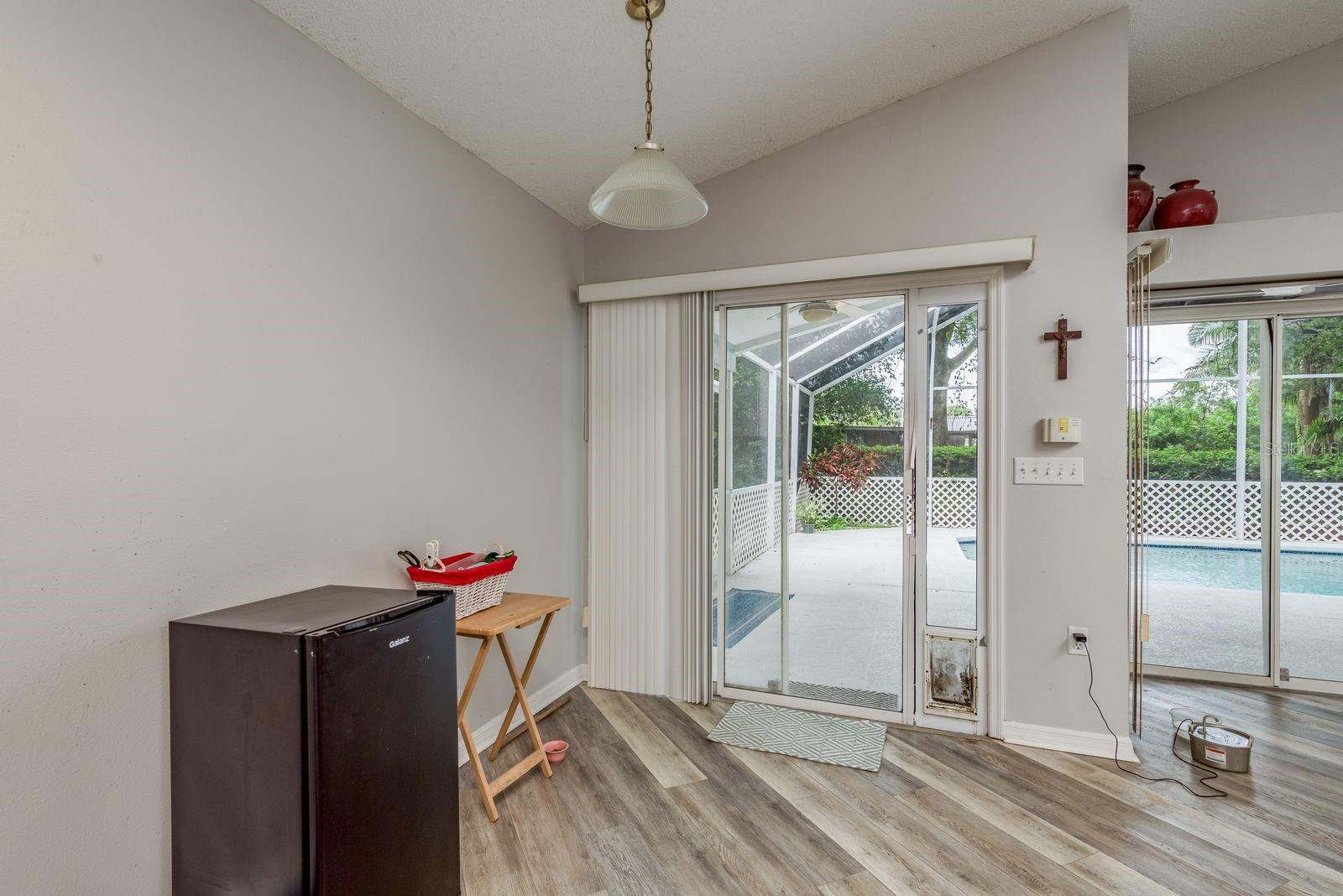 FIELDSTONE VILLAGE AT WOODFIELD - Residential