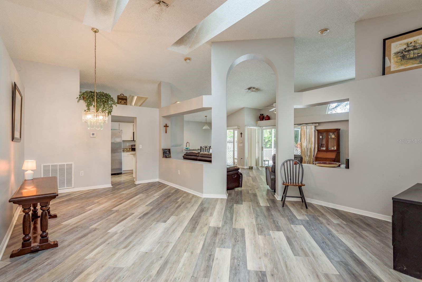 FIELDSTONE VILLAGE AT WOODFIELD - Residential