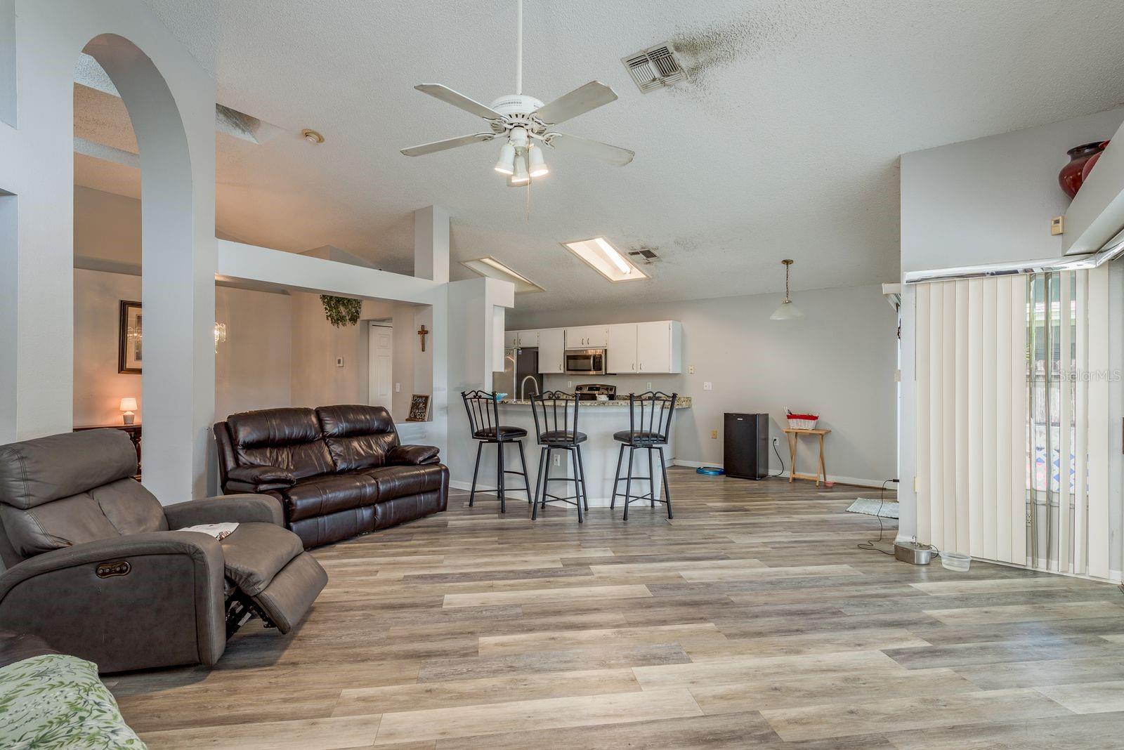 FIELDSTONE VILLAGE AT WOODFIELD - Residential