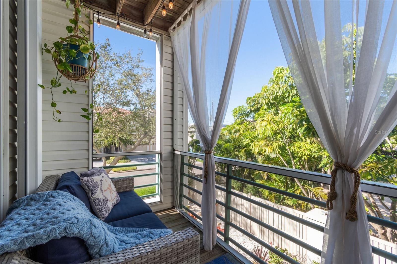 CUTTER COVE CONDO - Residential