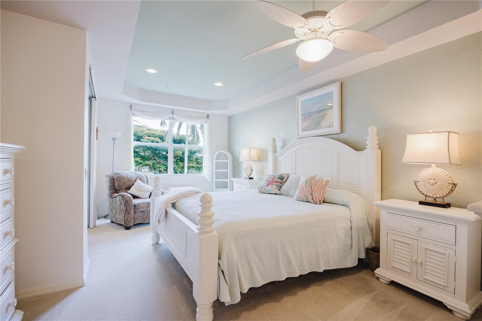 FOUNTAIN COURT - Residential