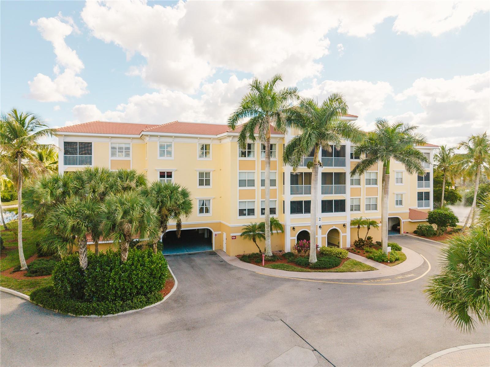 FOUNTAIN COURT - Residential